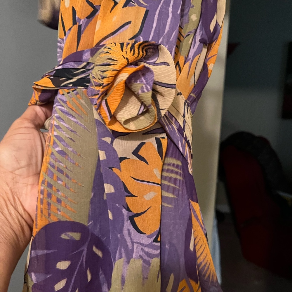Halter Top - Picture 3 of 5